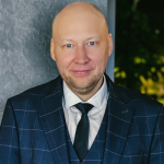 Сергей Белов