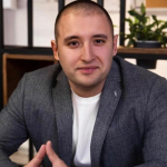Олег Axelrod