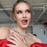 Полина Ниоли